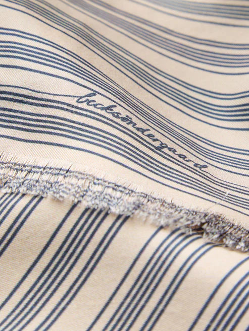 Beck Søndergaard Tørklæde - Strifilia Sia Tørklæde i Birch White