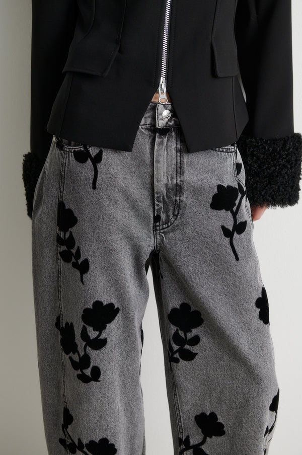 Second Female Jeans - Lawrissa Denim Barrel Jeans i Grå