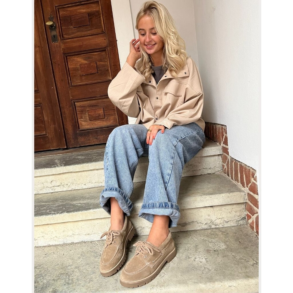 COPENHAGEN SHOES Sejlersko - The Walk Suede Sejlersko i Biscuit