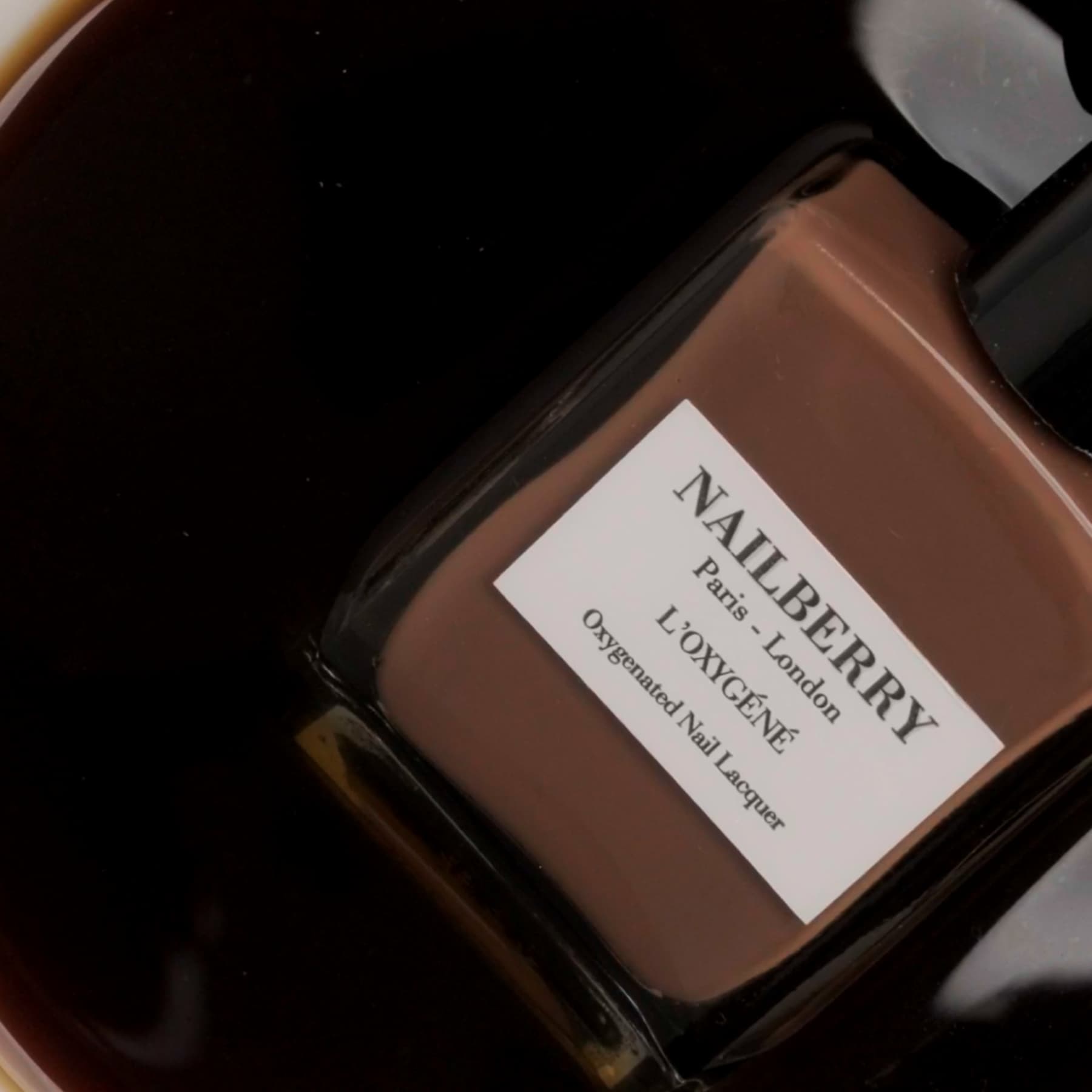 NAILBERRY Neglelak - Nuts About You Brown Neglelak