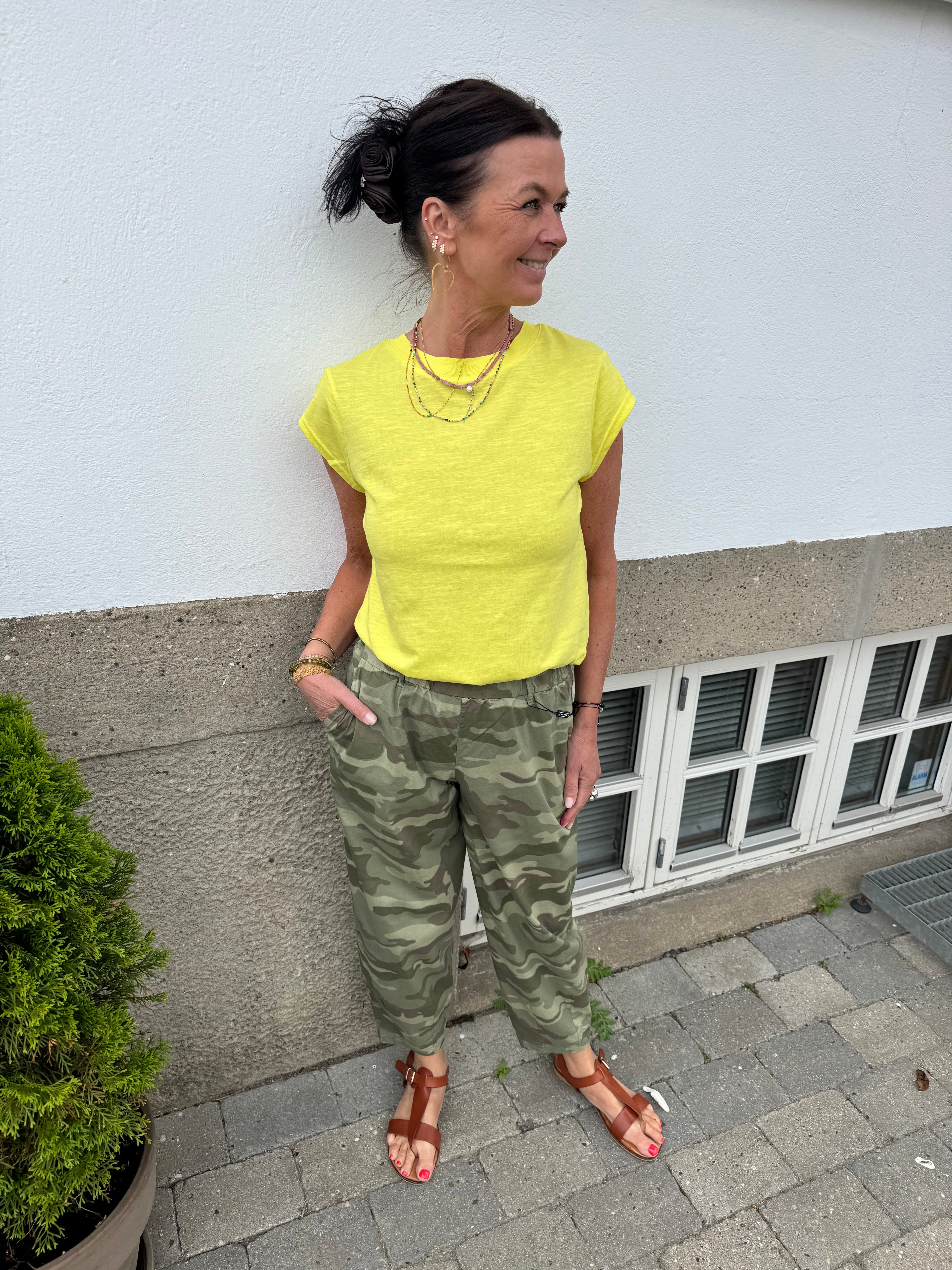 Coster Copenhagen T-shirt - CC Heart Basic T-shirt Rund Hals i Warm Yellow