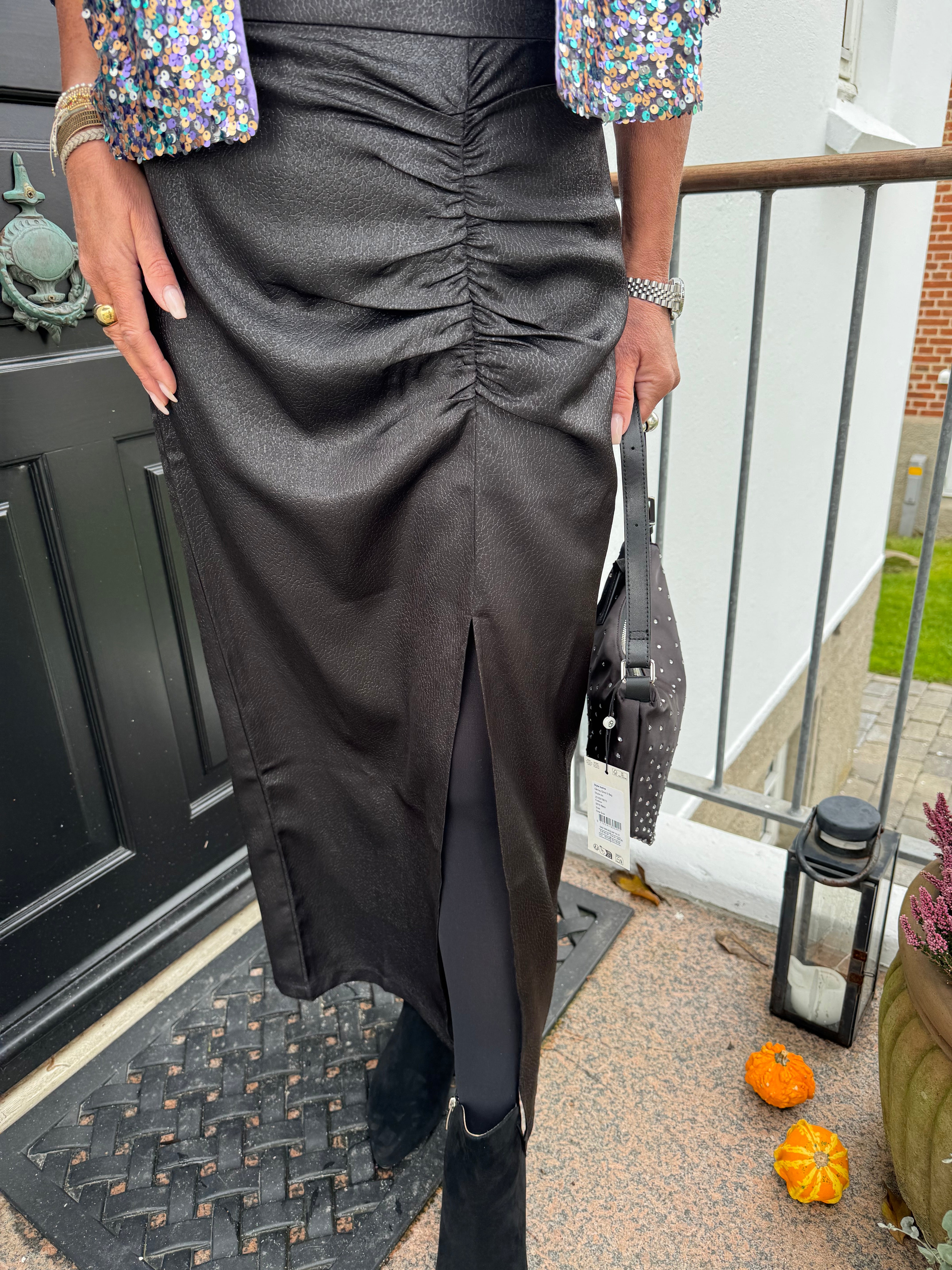 Haute L´amitié Nederdel - New Chrisse Drape Slit Nederdel i Sort