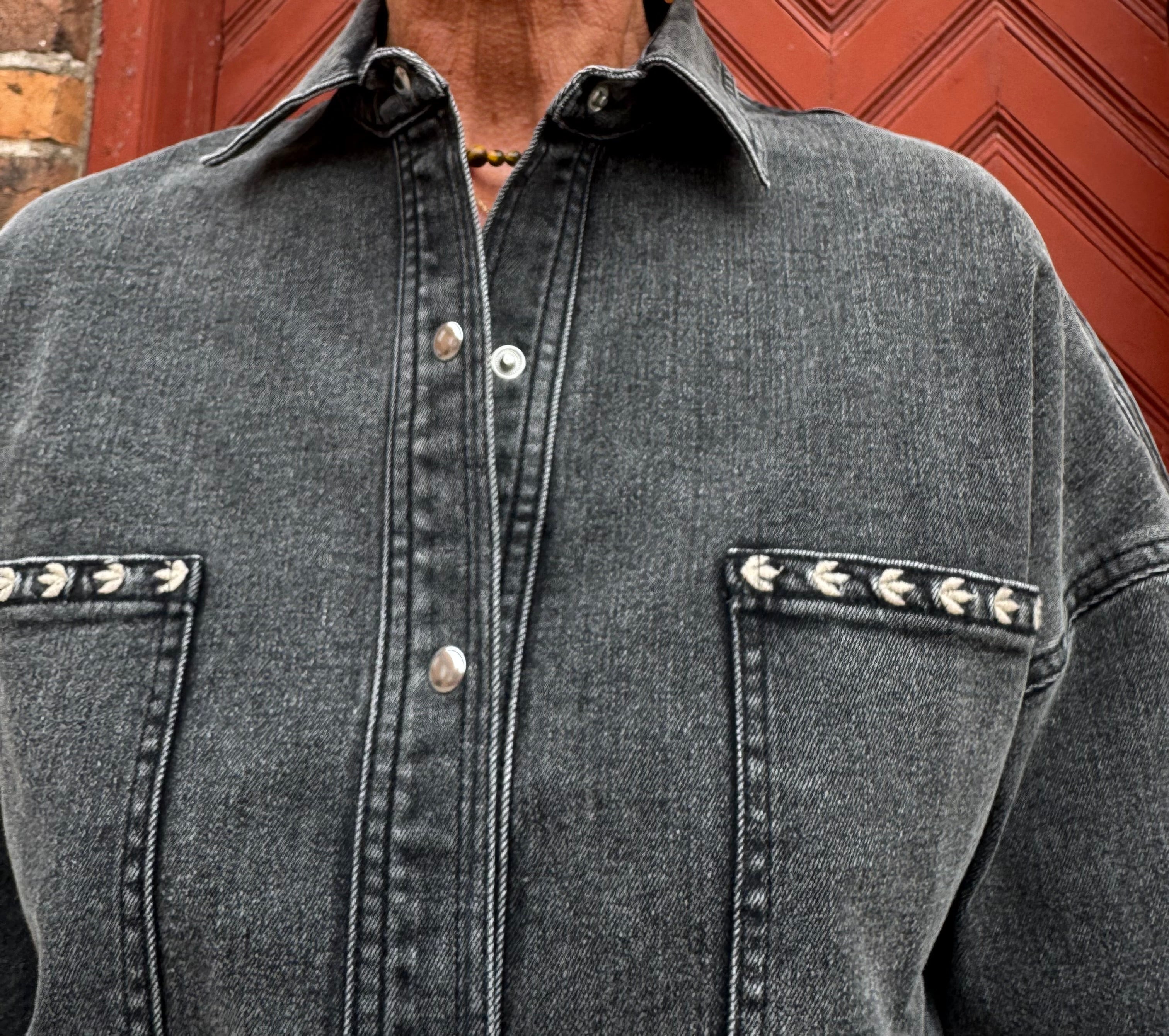 Lollys Laundry Skjorte - VeidaLL Skjorte i Washed Black Denim