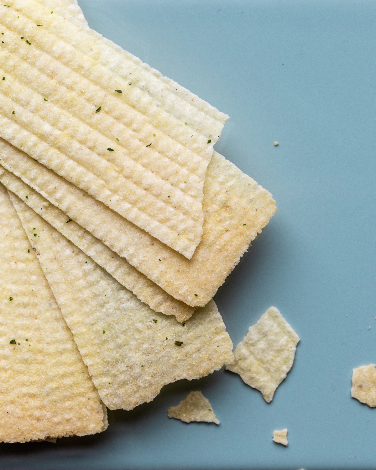 Nicolas Vahé Chips - Crispy Chips, Sour Creme & Onion