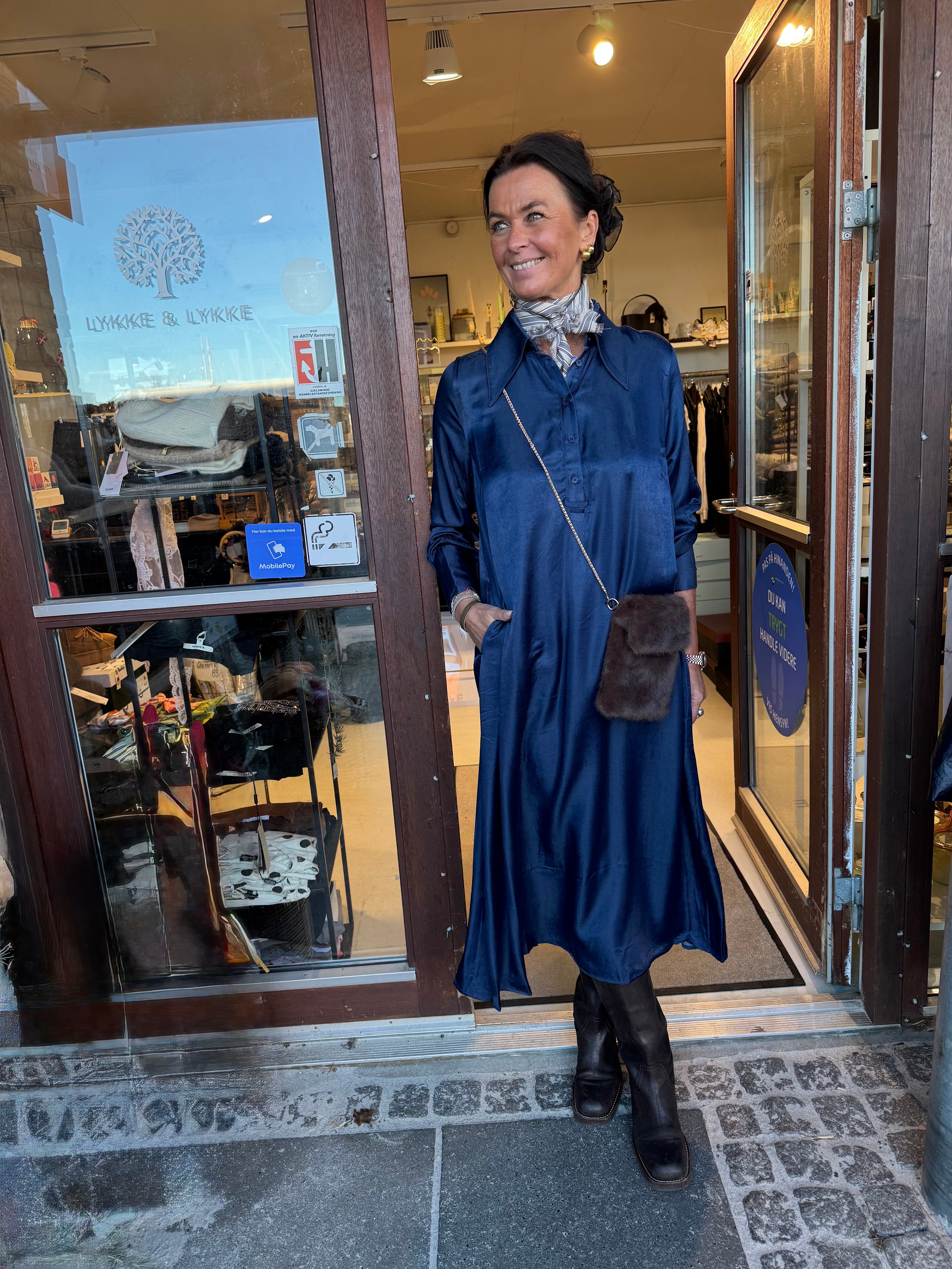 Depeche Kjole - CindyDC Kjole i Midnight Blue