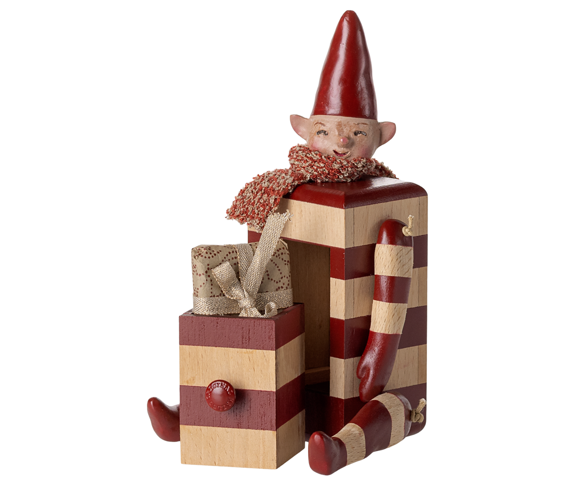 Maileg Hygge Nisse - Nisse Med Skuffe i Rød