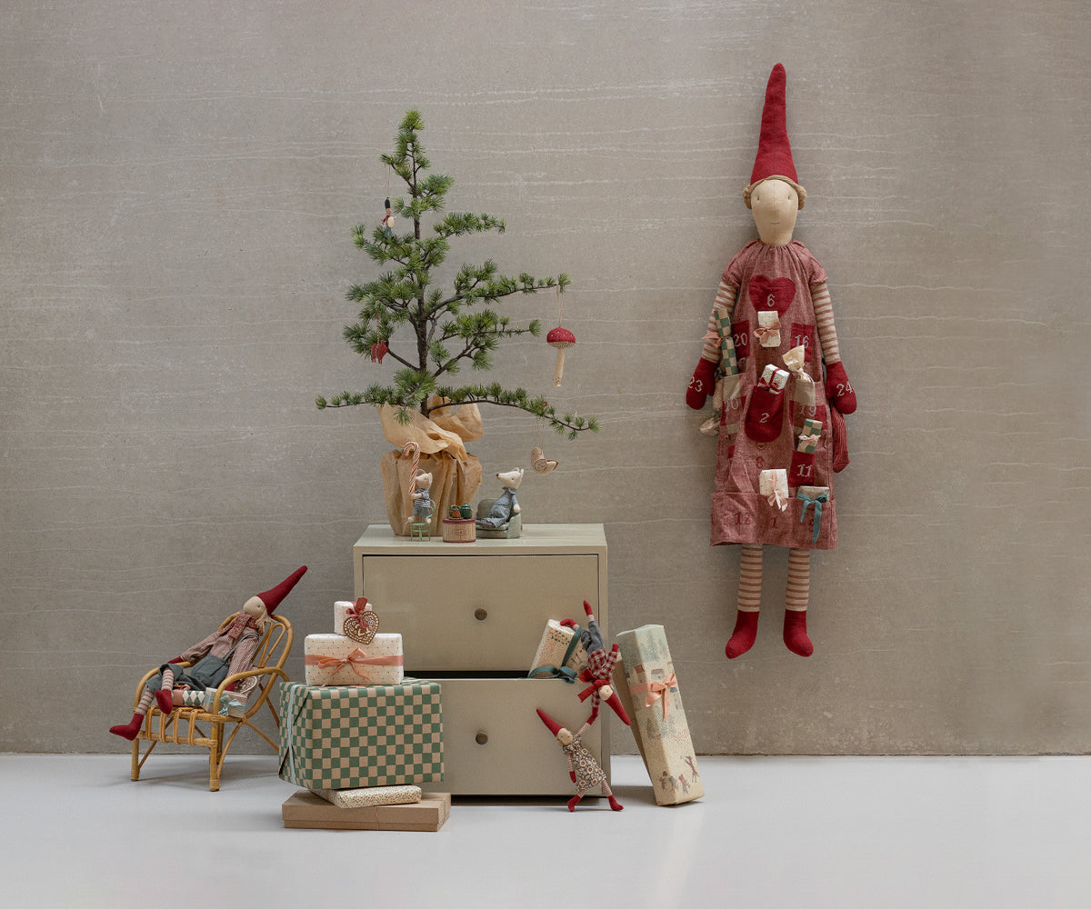 Maileg Kalender - 5476 Kalender Nisse Til 24 Pakker, Pige
