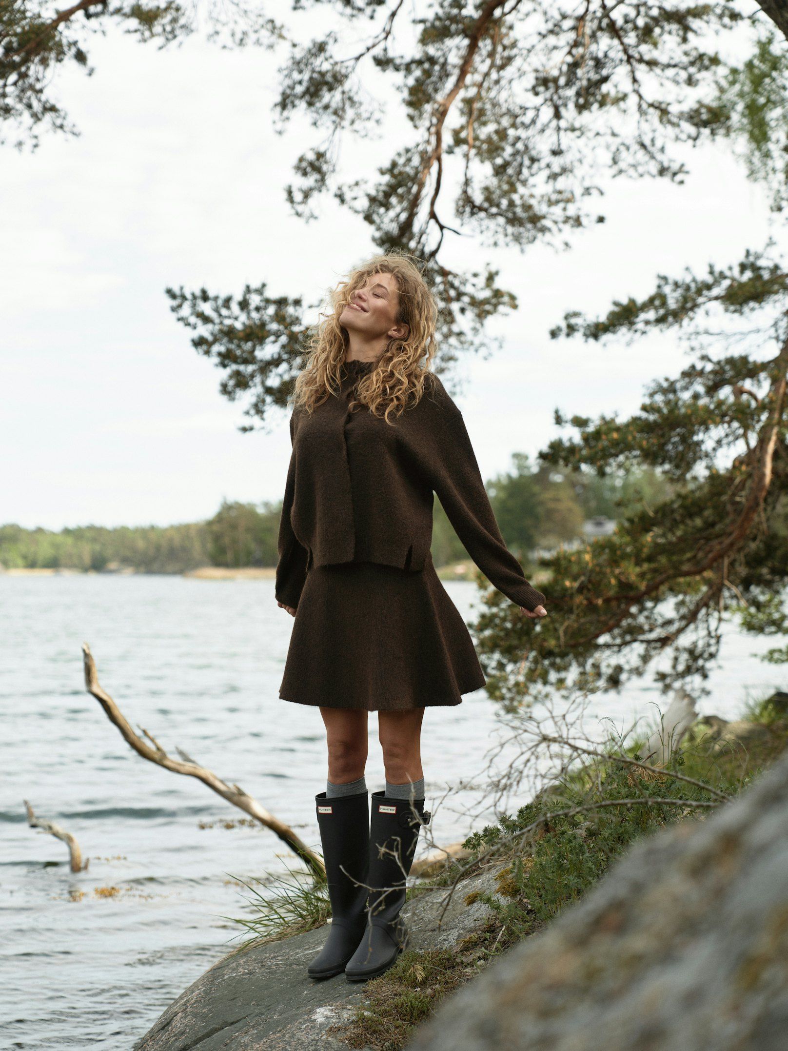 Neo Noir Cardigan - Diona Fluffy Strik Cardigan i Brown Melange