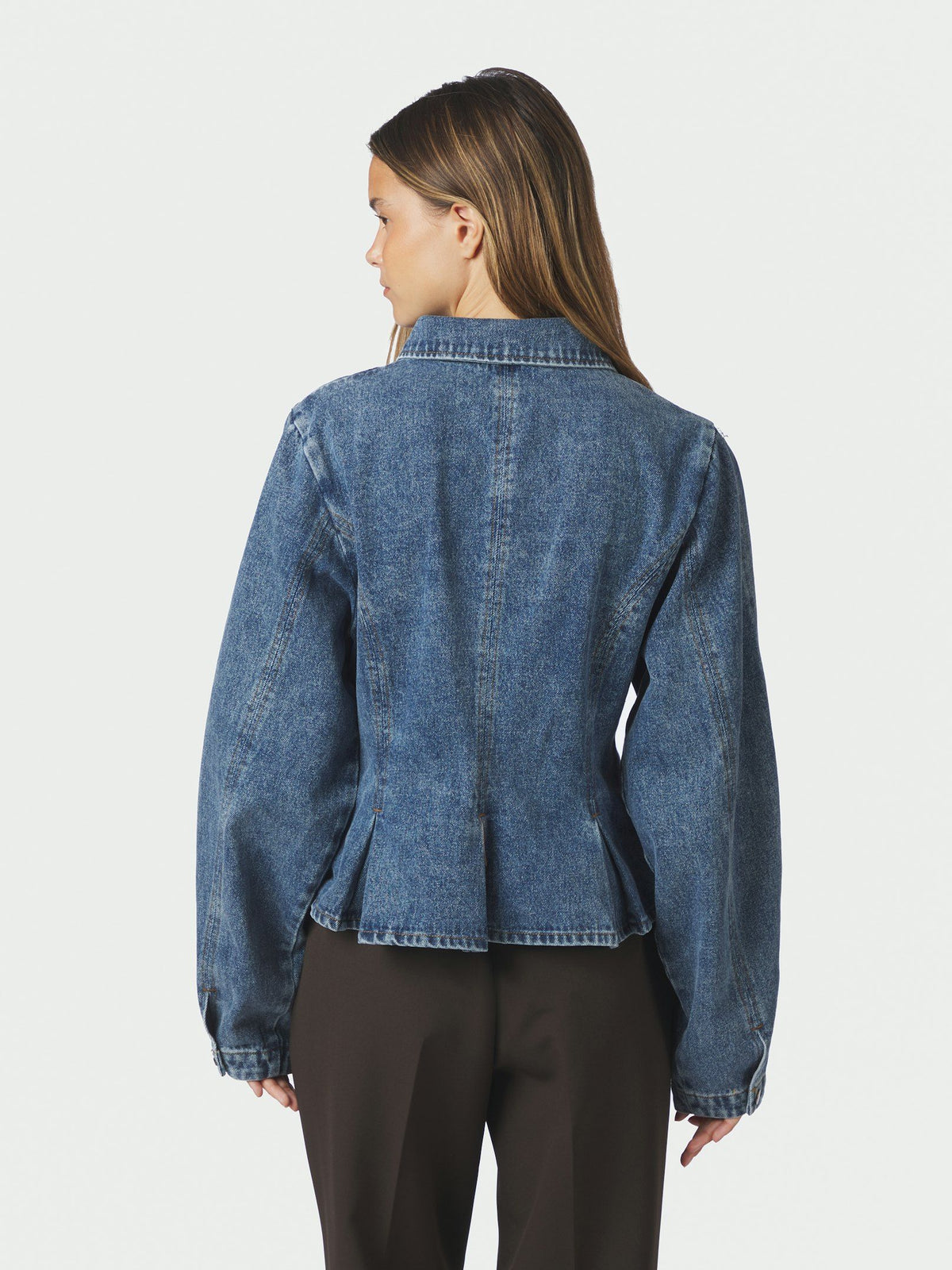 Neo Noir Jakke - Rivora Denim Peplum Jakke i Blue Denim