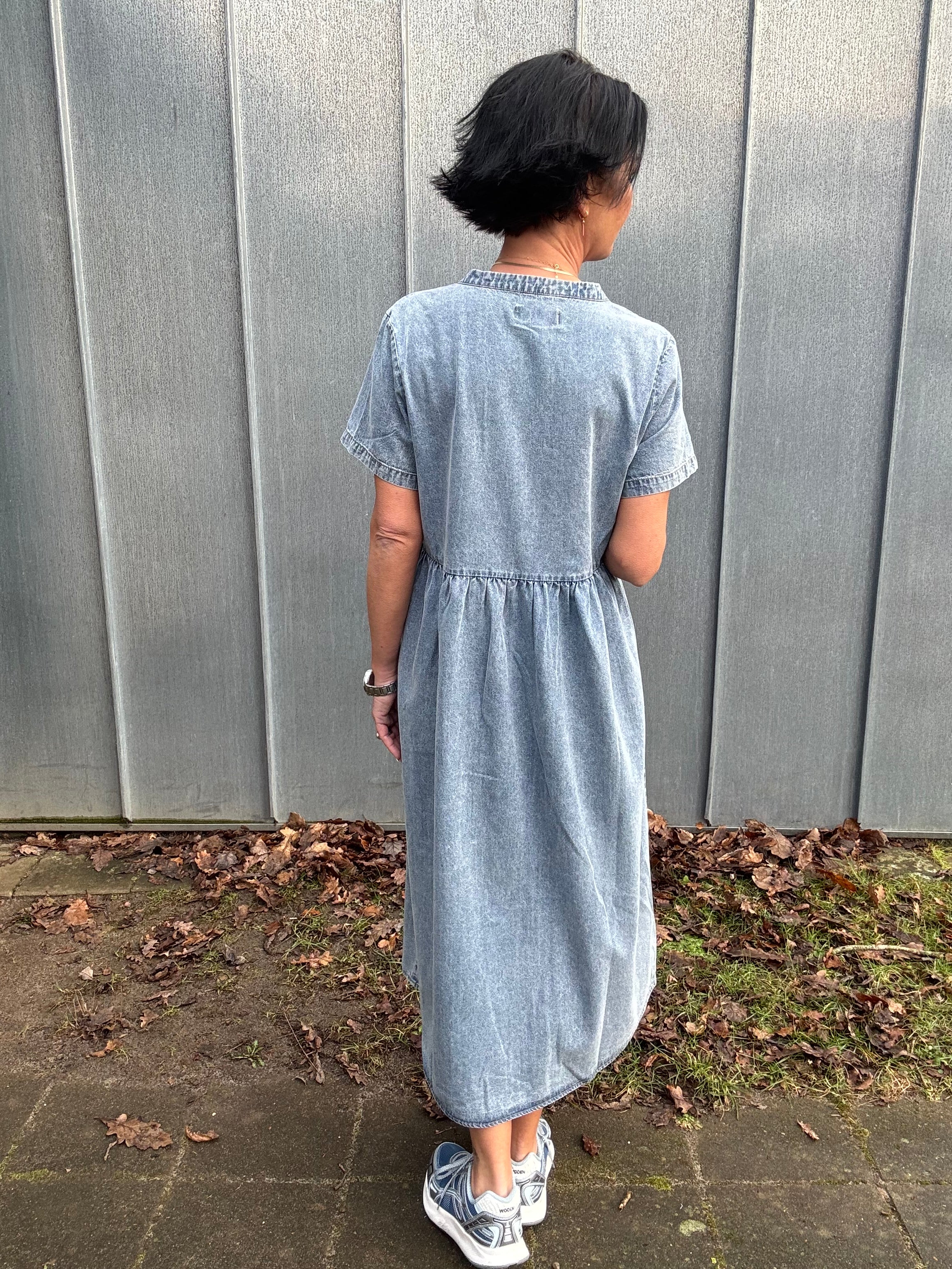 Lollys Laundry Kjole - AliyaLL Maxi Denim Kjole i Washed Denim