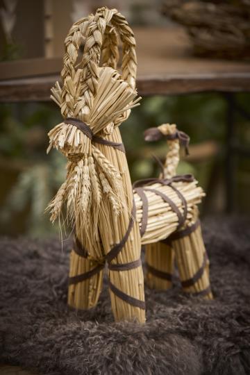 IB Laursen Julepynt - Julebuk Med Brunt Bånd og Skæg 44cm