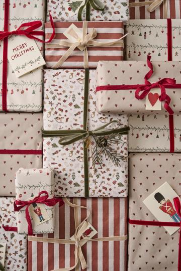 IB Laursen Gavepapir - Gavepapir Med Røde Hjerter 5m.