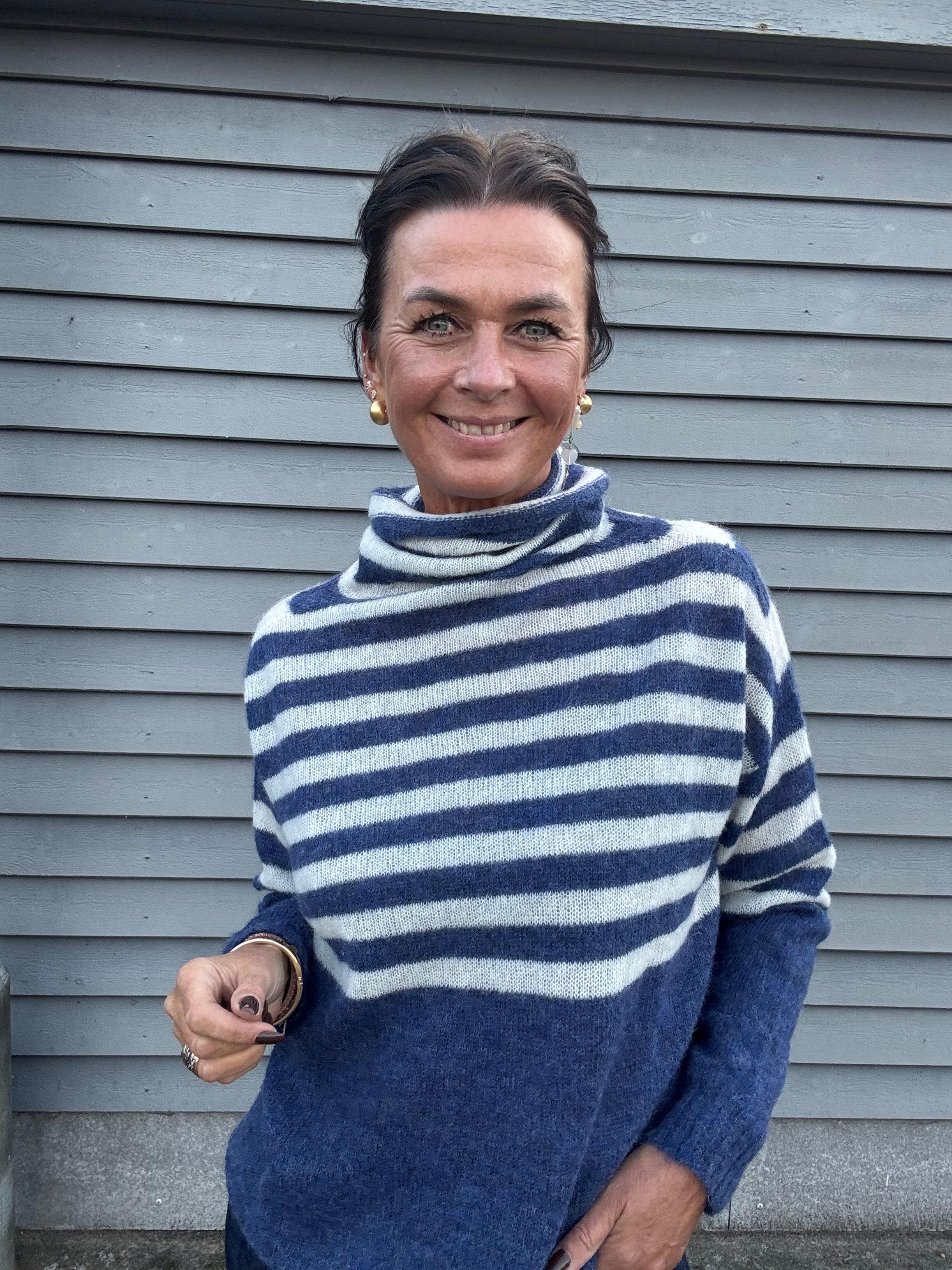 Gossia Sweater - AmbrosiaGO Sweater i Blue, Off-White