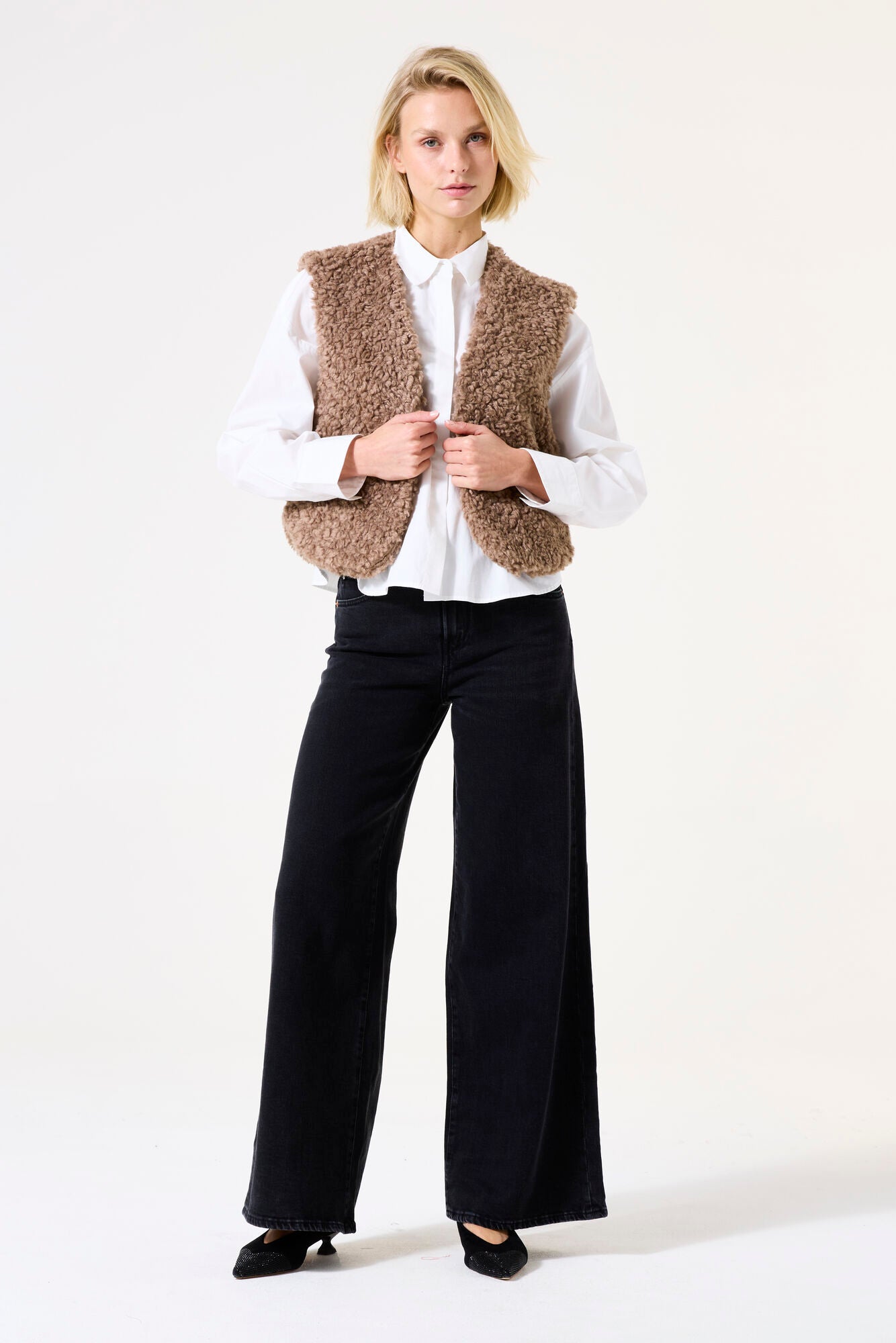 Garcia Vest - 50290 Teddy Vest i Taupe