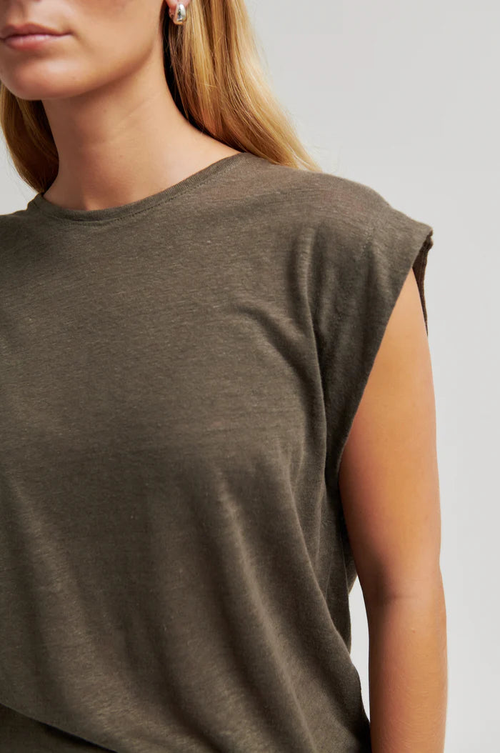 Second Female T-shirt - Peony Top i Canteen Army