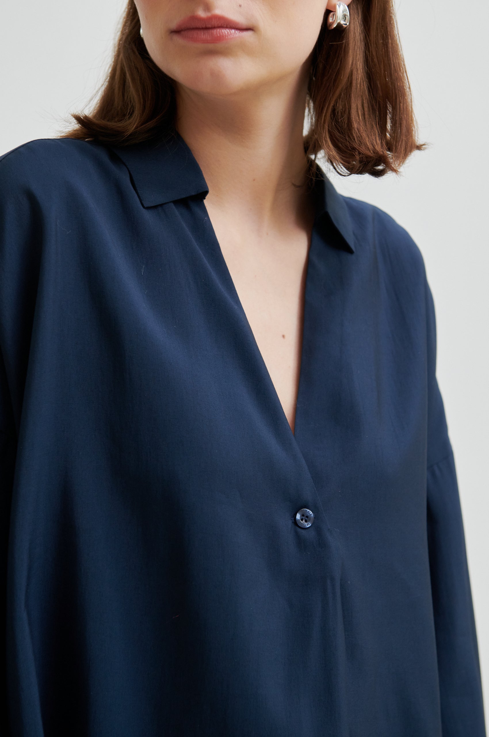 Second Female Skjorte - Timeline Bluse i Carbon Blue