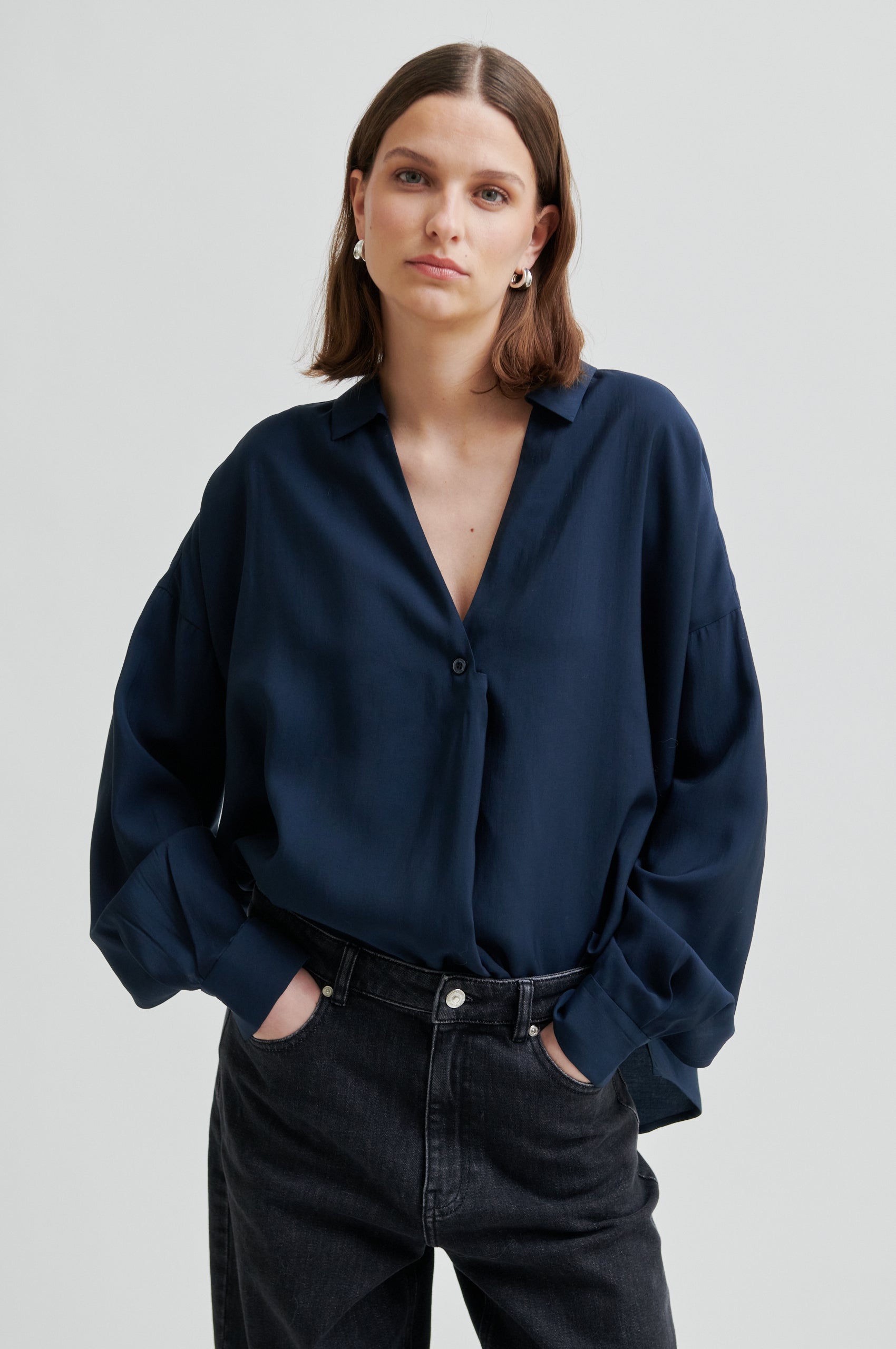 Second Female Skjorte - Timeline Bluse i Carbon Blue