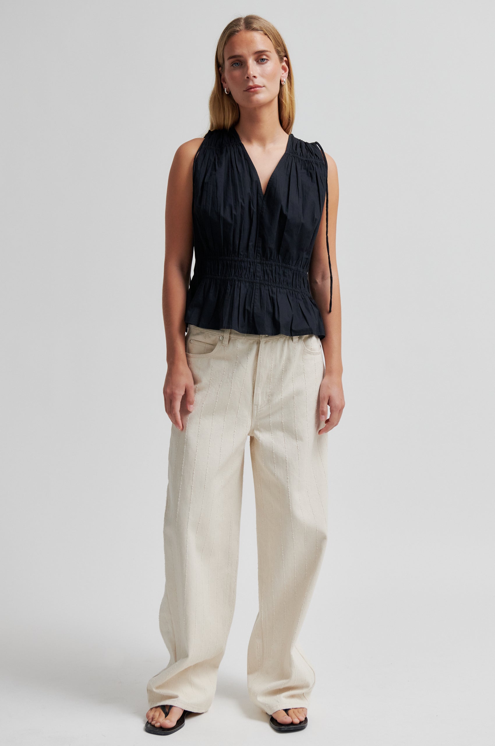 Second Female Top - Capri Top i Sort