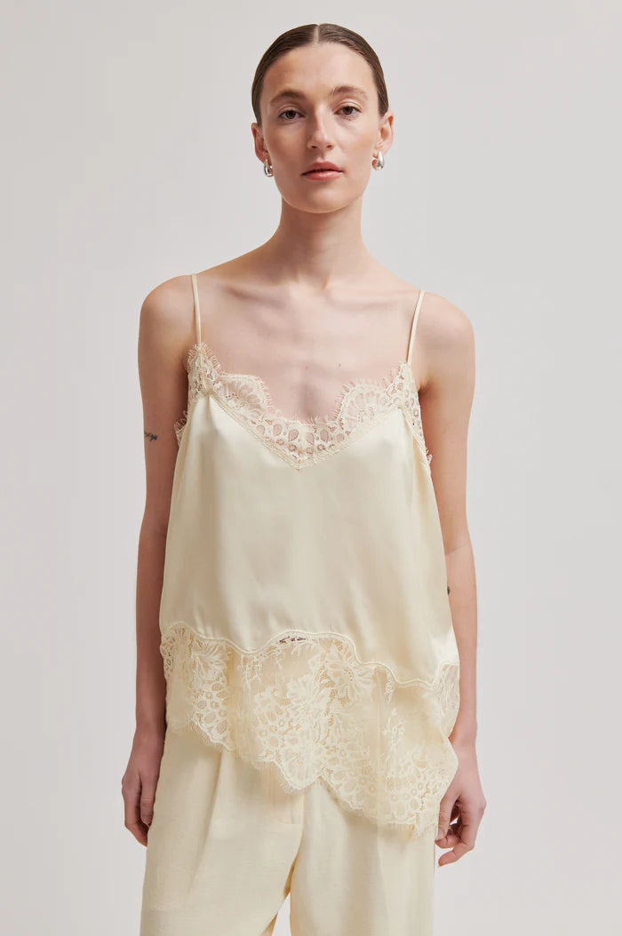 Second Female Top - Wilina Strop Top i Alabaster Gleam