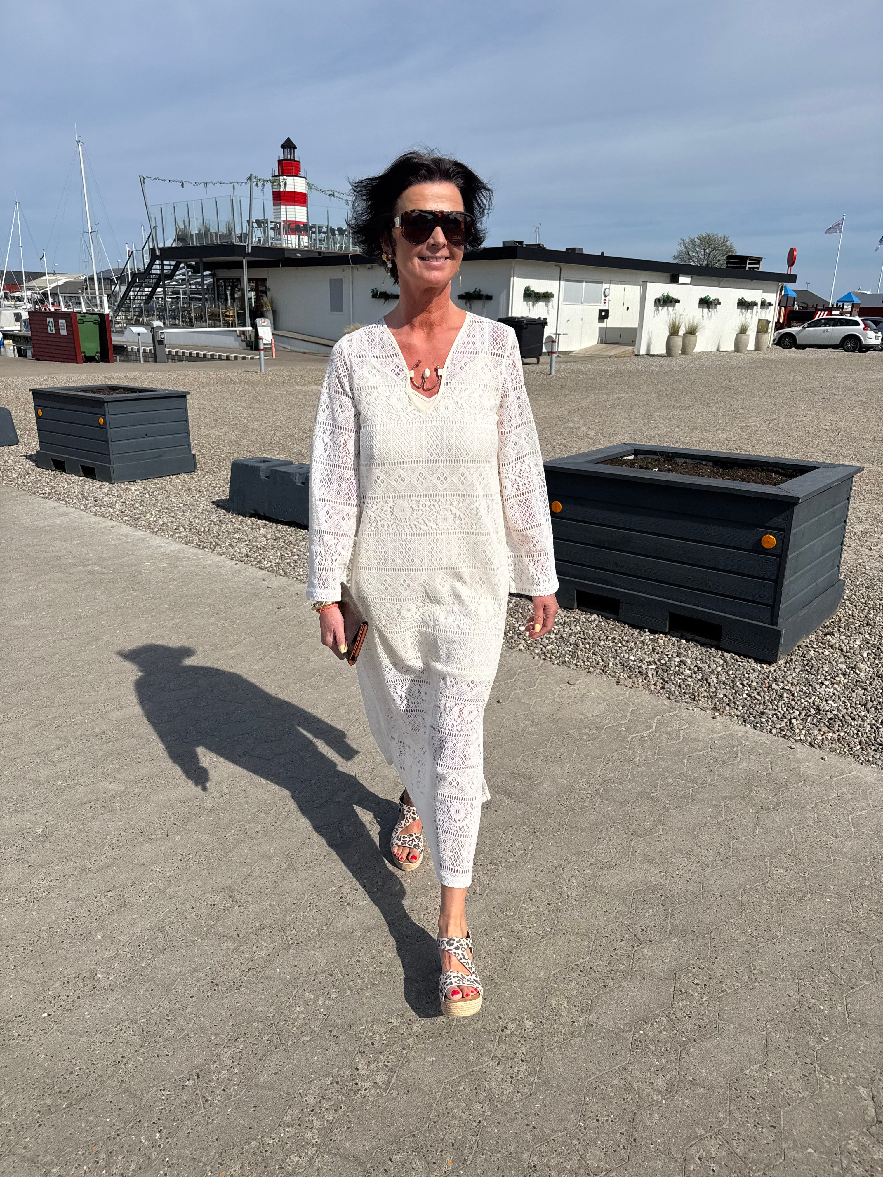 Haute L´amitié Kjole - Utopia Lace LS Buckle Kjole i Off White