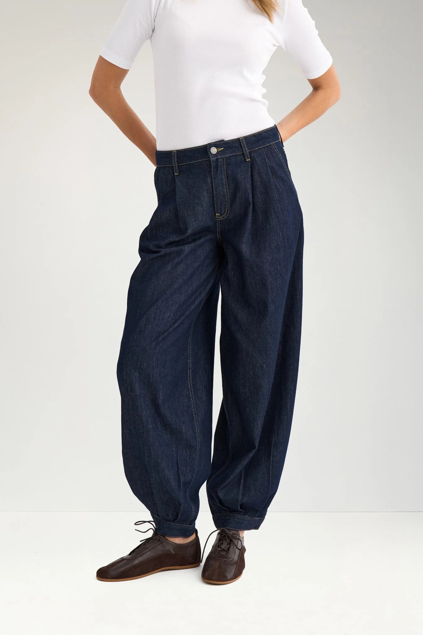 Nümph Jeans - NuVenna MR Ballon Jeans i Dark Blue Denim