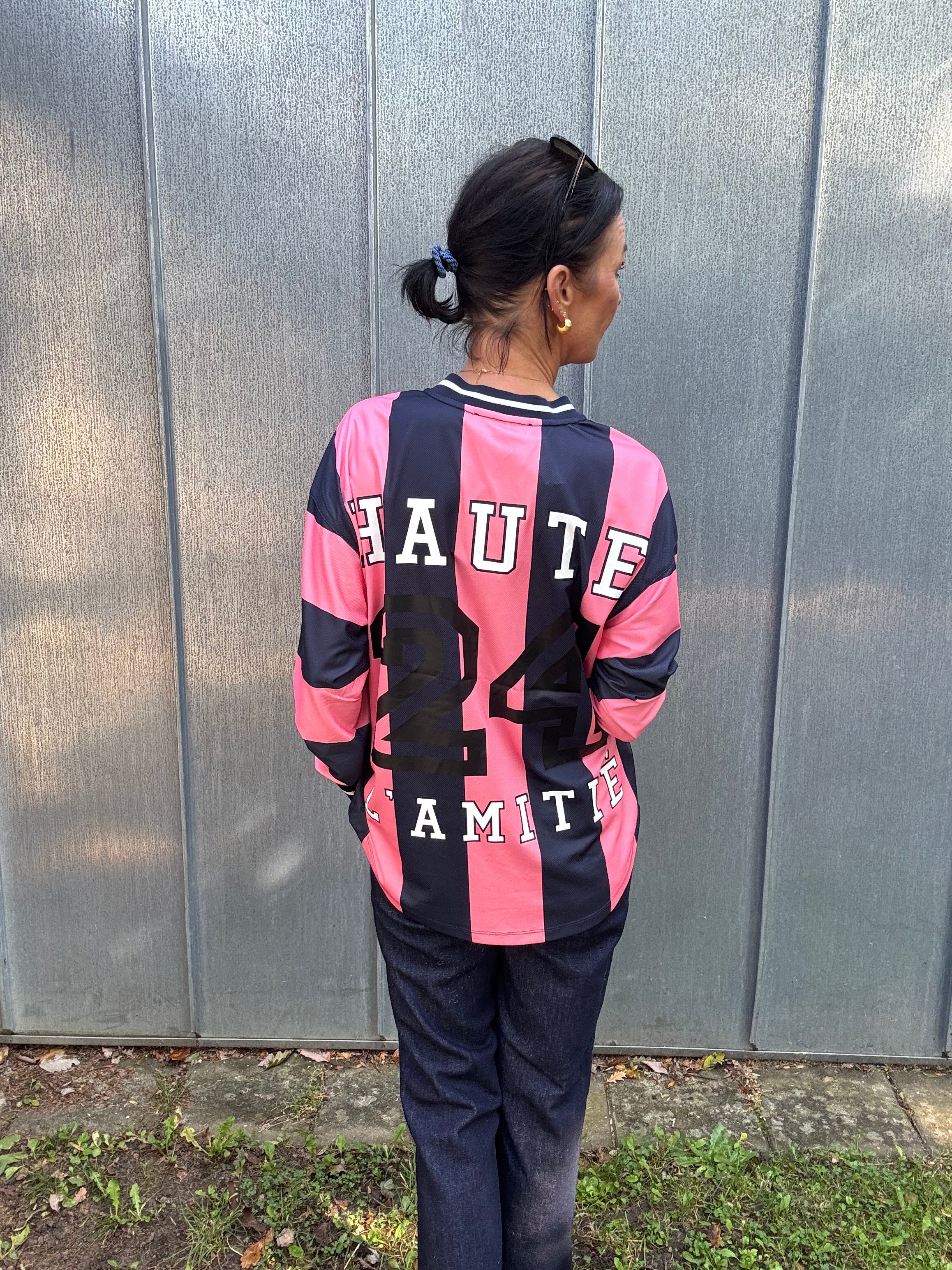 Haute L´amitié Bluse - Stripe Football Bluse i Navy Pink