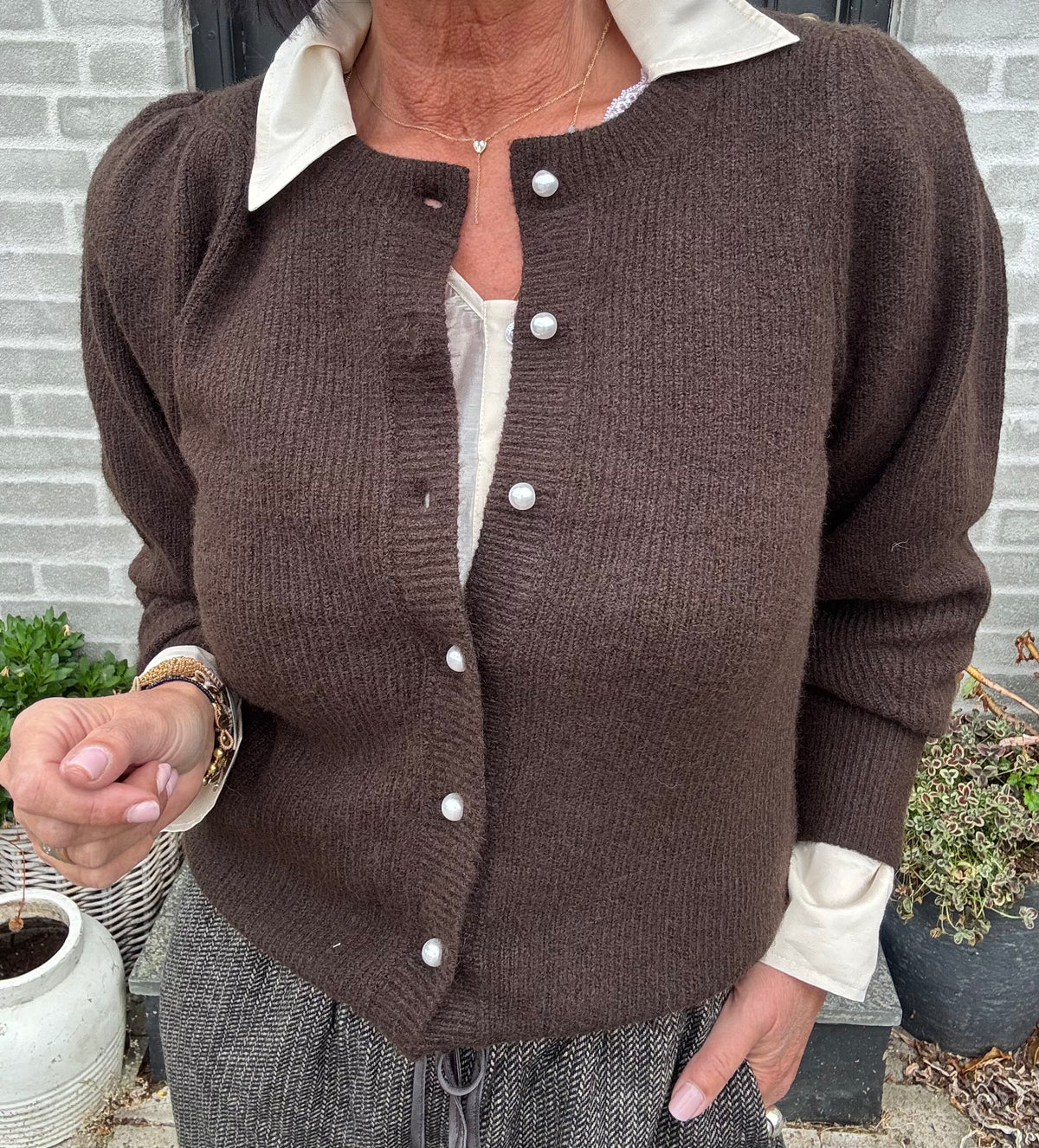 Neo Noir Cardigan - Nuna Strik Cardigan i Brown