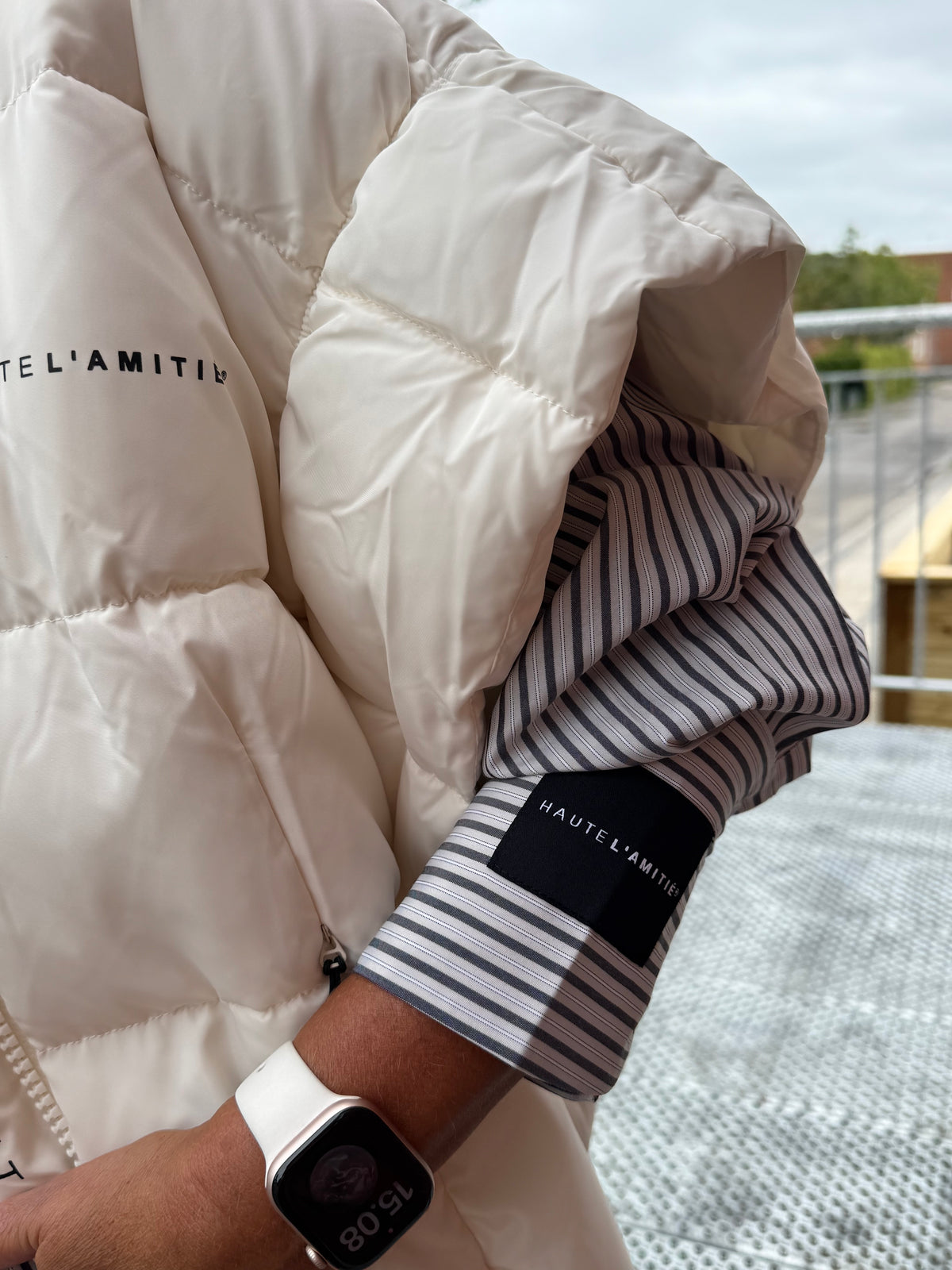 Haute L´amitié Vest - Mount Puffer Vest i Off White