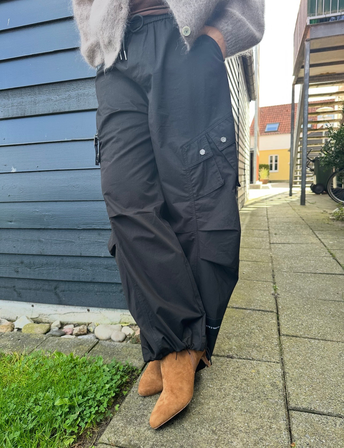 Haute L´amitié Bukser - Air Zip Bukser i Sort