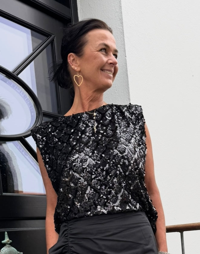 Gossia Top - HollyGO Top i Sort