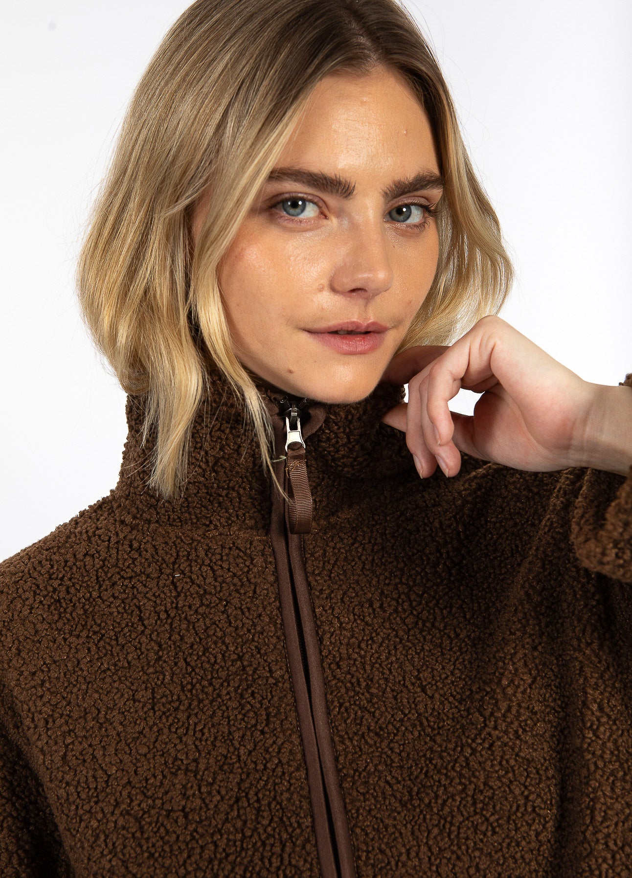 Coster Copenhagen Sweater - CC Heart Jamie Fleece Zip Sweater i Chocolate Brown