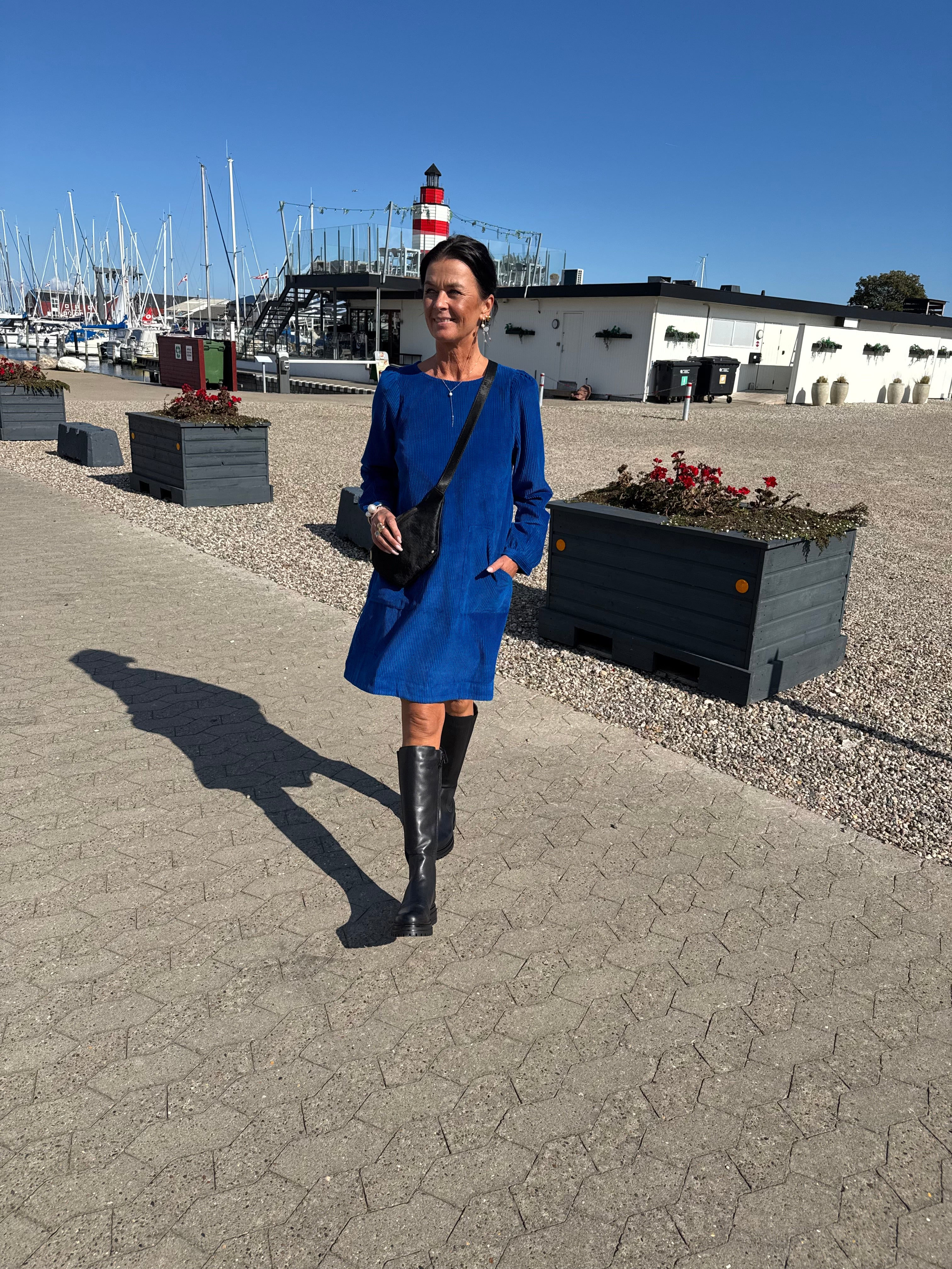 Lollys Laundry Kjole - CarlaLL Kort Kjole i Neon Blå