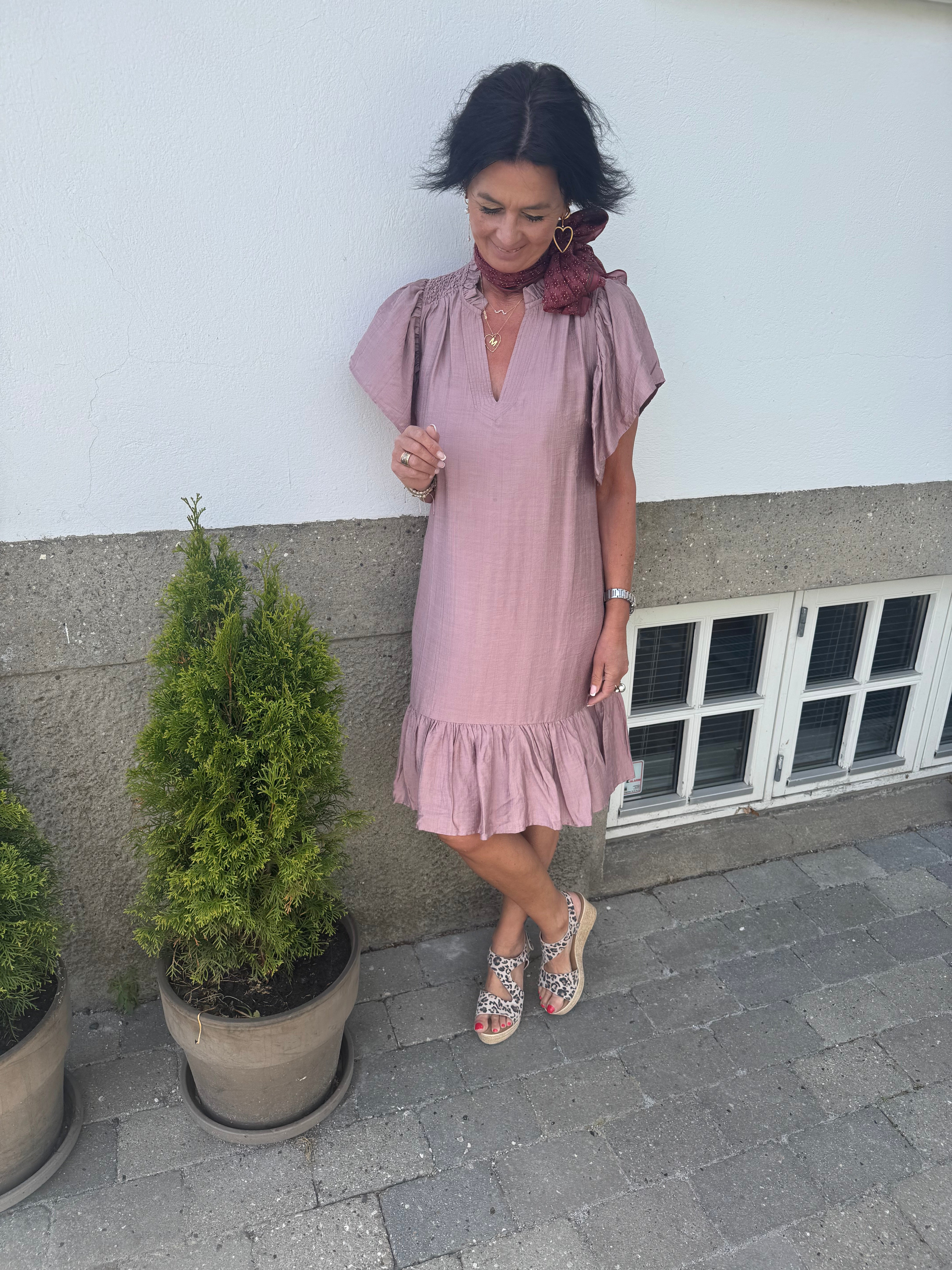 Co´Couture Kjole - Heracc Crop SS Frill Kjole i Old Rose