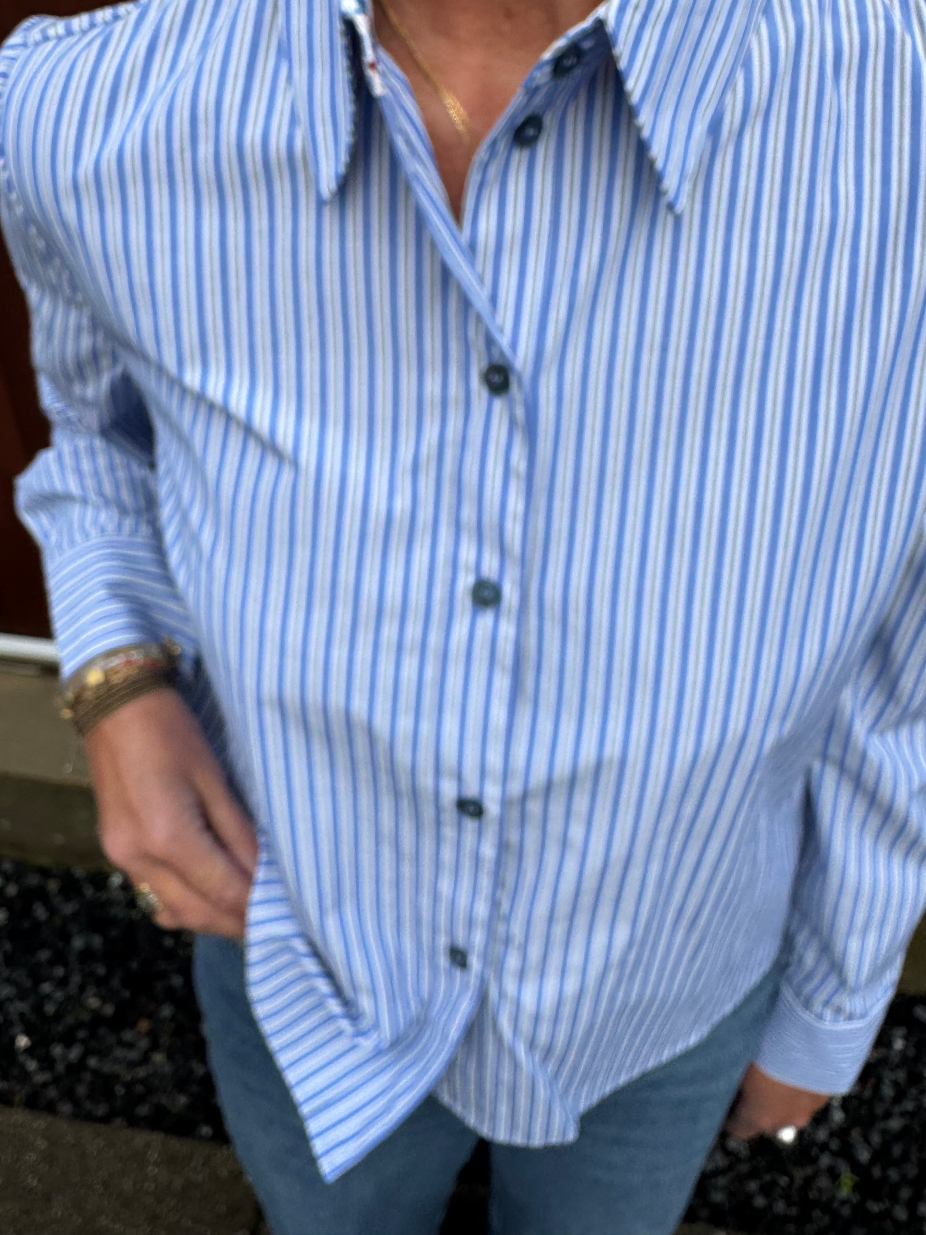 Nümph Skjorte - NuShayla skjorte i Hydrangea Blå Strib