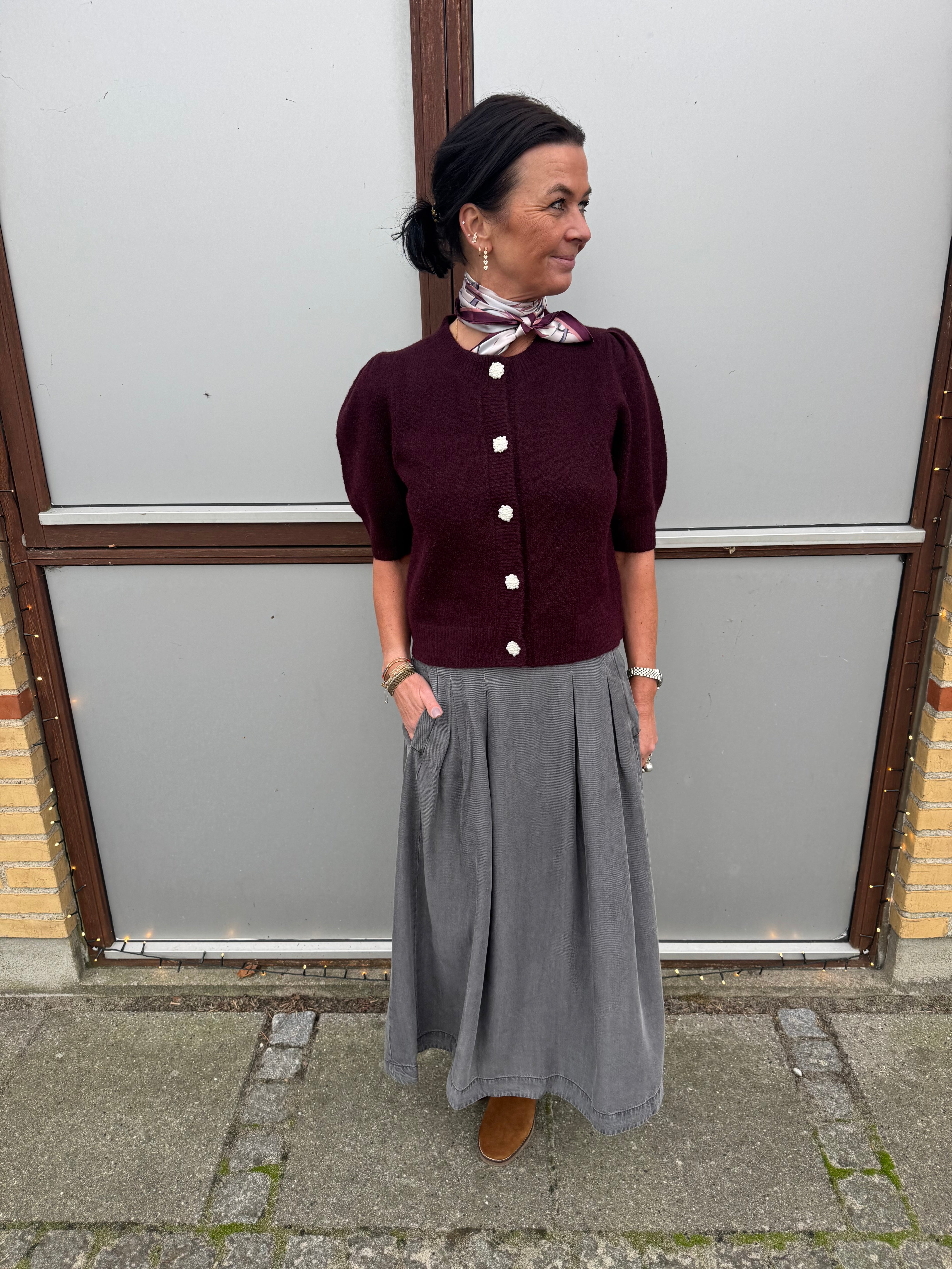 Neo Noir Cardigan - Trudy Deco Strik Cardigan i Wine