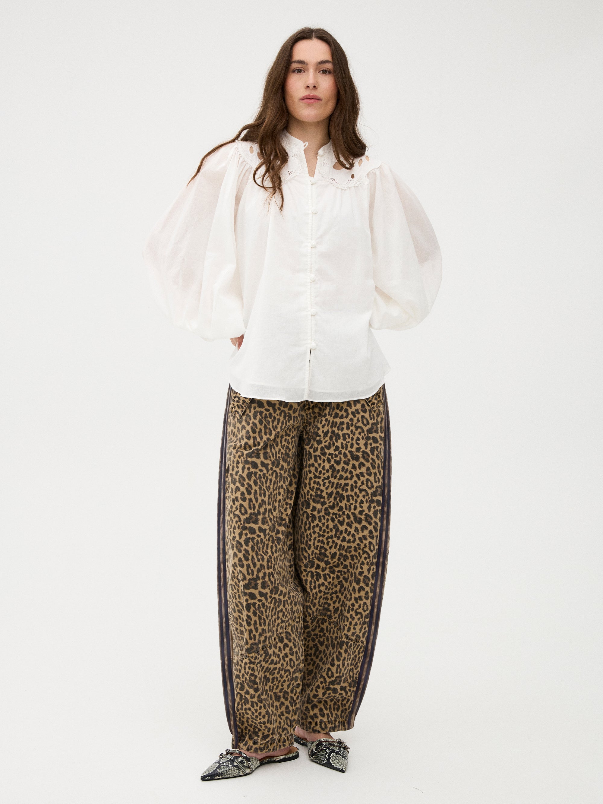 Gossia Bukser - JulietteGO Cargo Bukser i Leopard Print-Cream Stripe