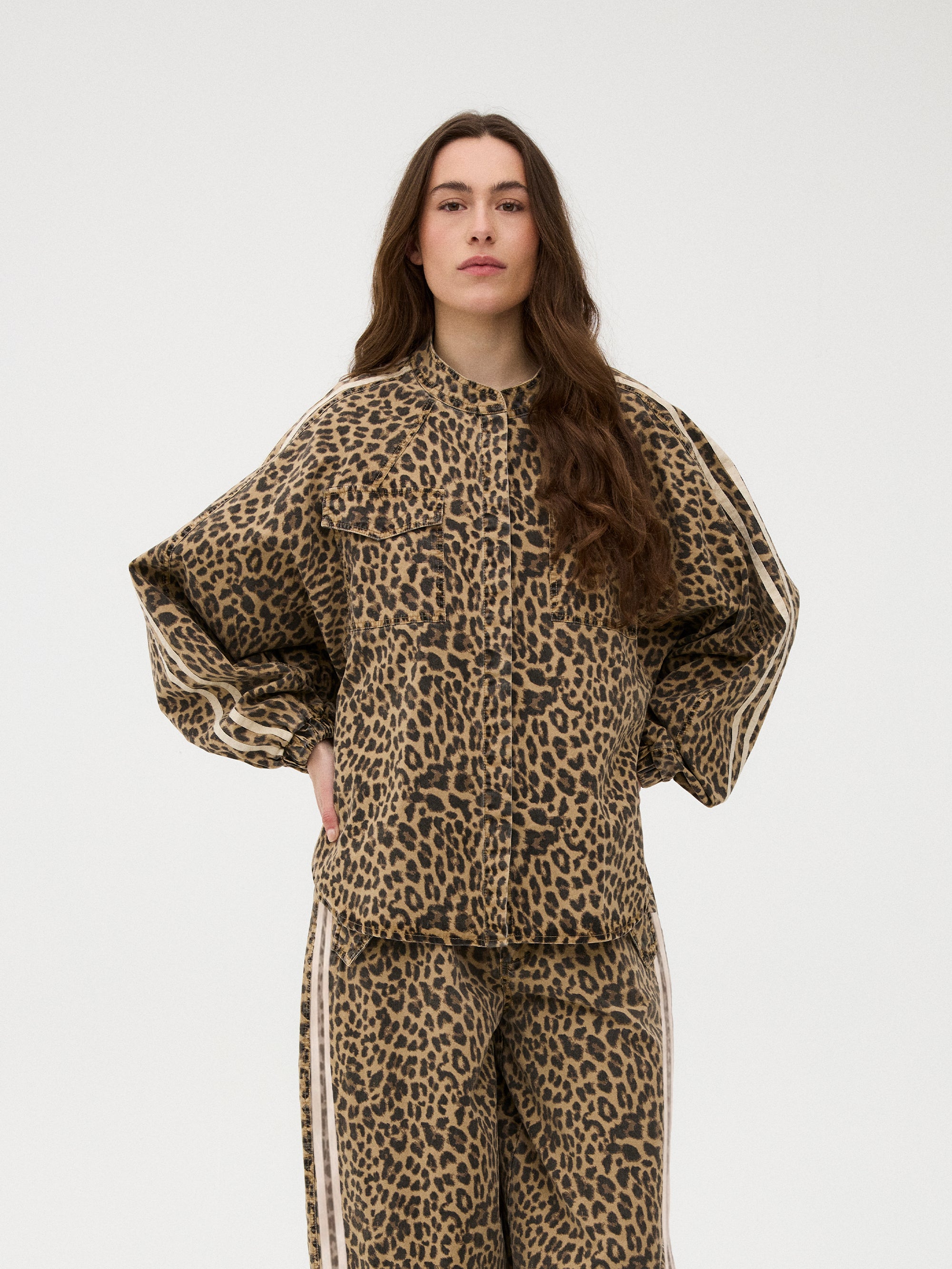 Gossia Jakke - BasmaGO Jull Jakke i Leopard Print-Creme Stripe