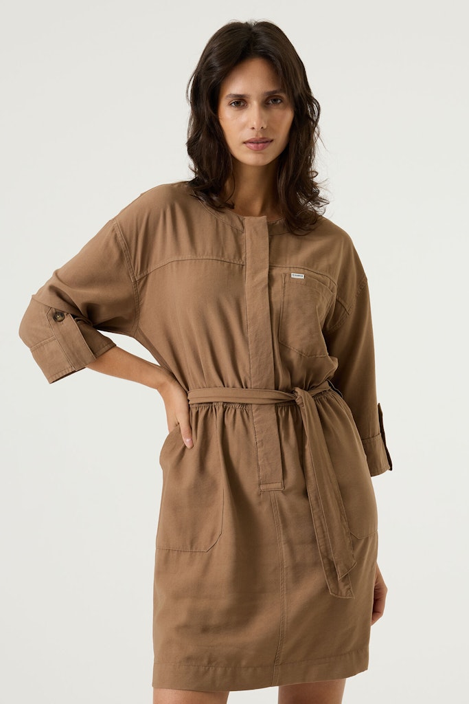 Garcia Kjole - 260083 Kort Kjole i Soft Taupe