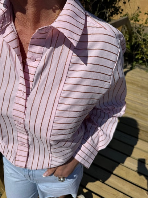Neo Noir Skjorte - Gili Multi Strib Skjorte i Light Pink