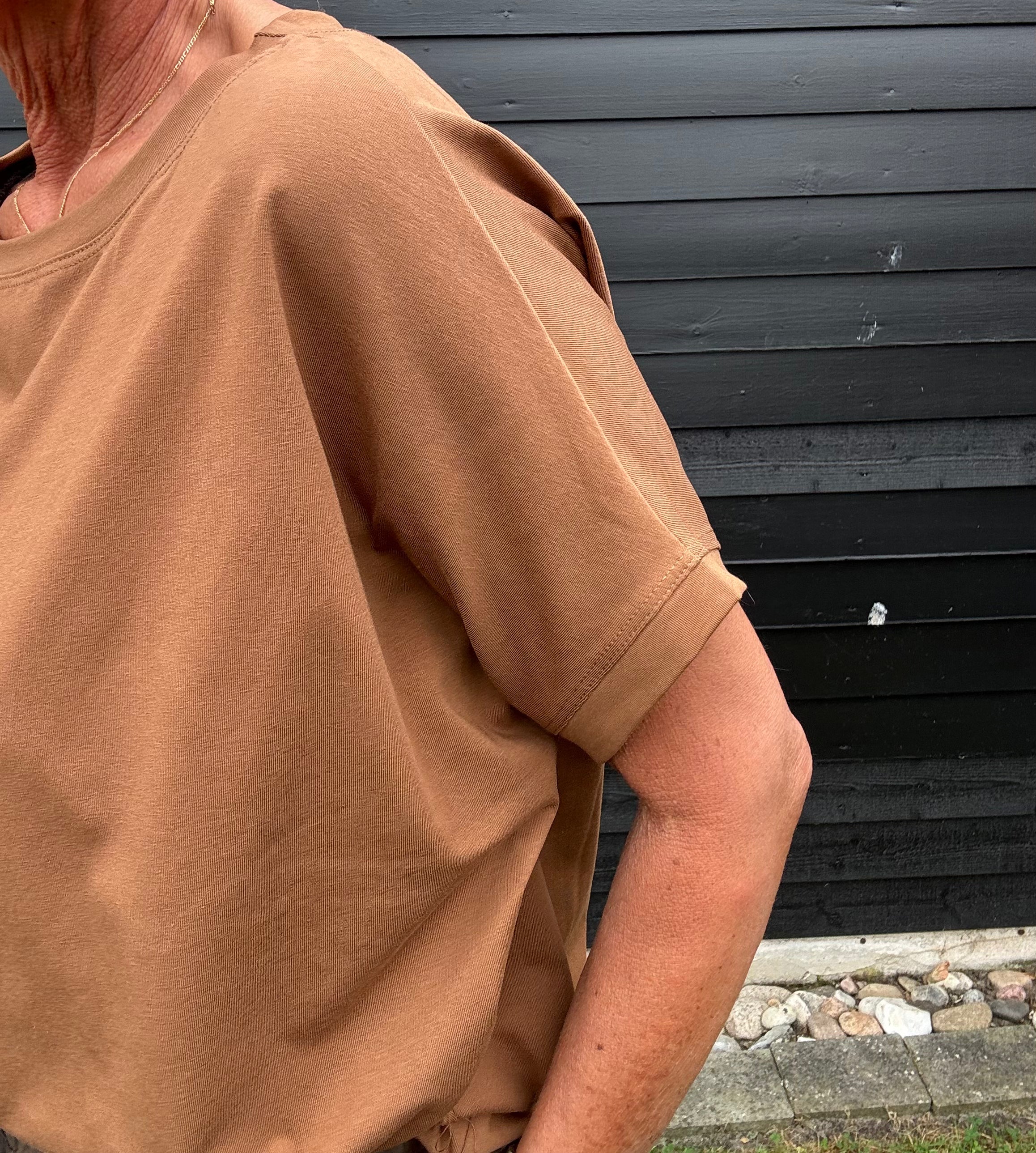 Black Colour T-shirt - BcMay SS T-shirt i Tobacco