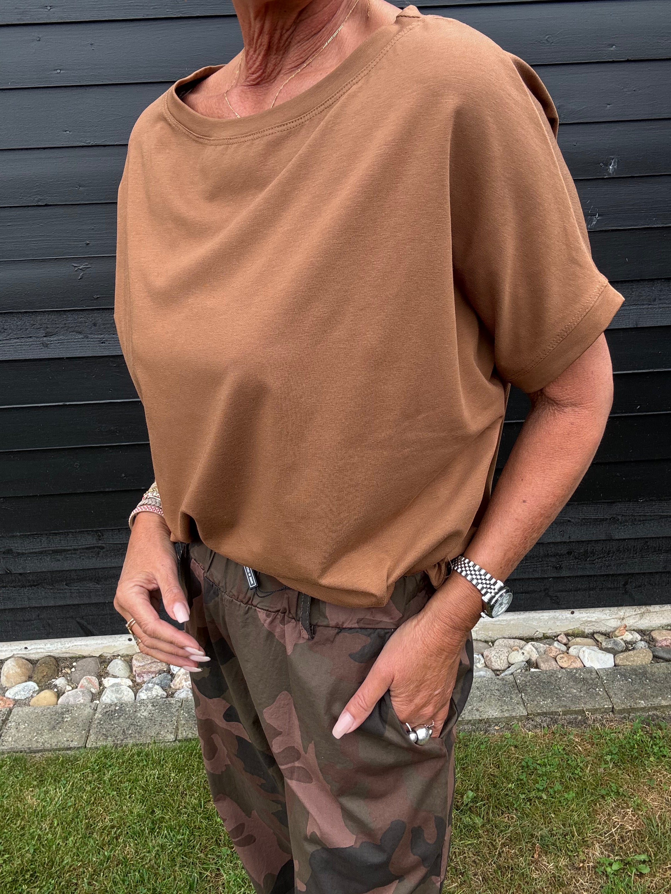 Black Colour T-shirt - BcMay SS T-shirt i Tobacco
