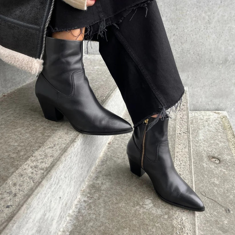 COPENHAGEN SHOES Støvler - It´s All About Walking Støvle i Sort