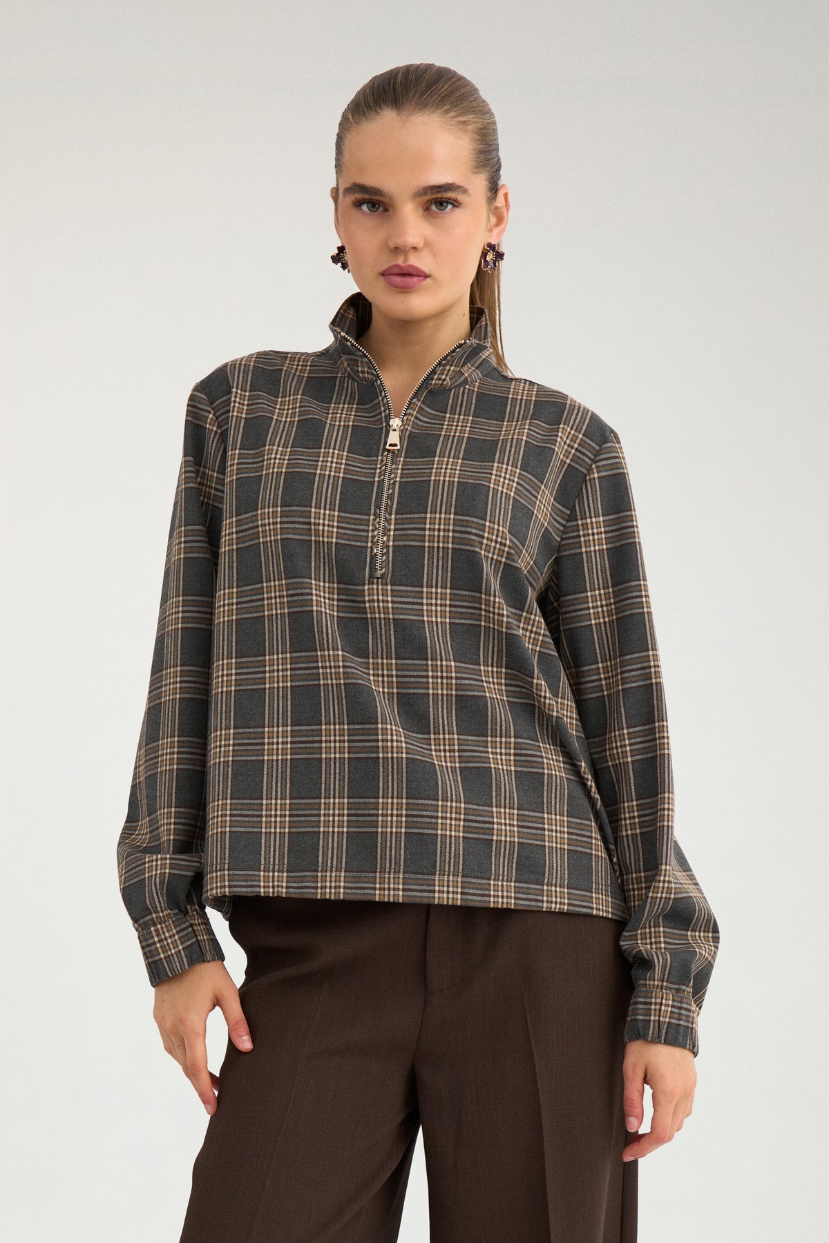 Nümph Bluse - NuKamala Zip Bluse i Dark Grey Melange