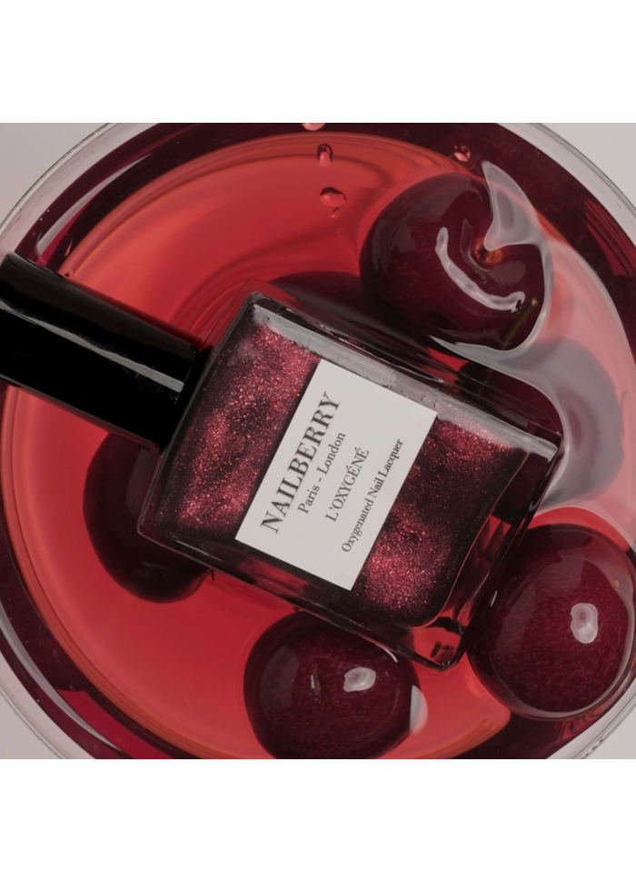 NAILBERRY Neglelak - Neglelak Very Merry Merlot, Pearlised Burgundy Noir