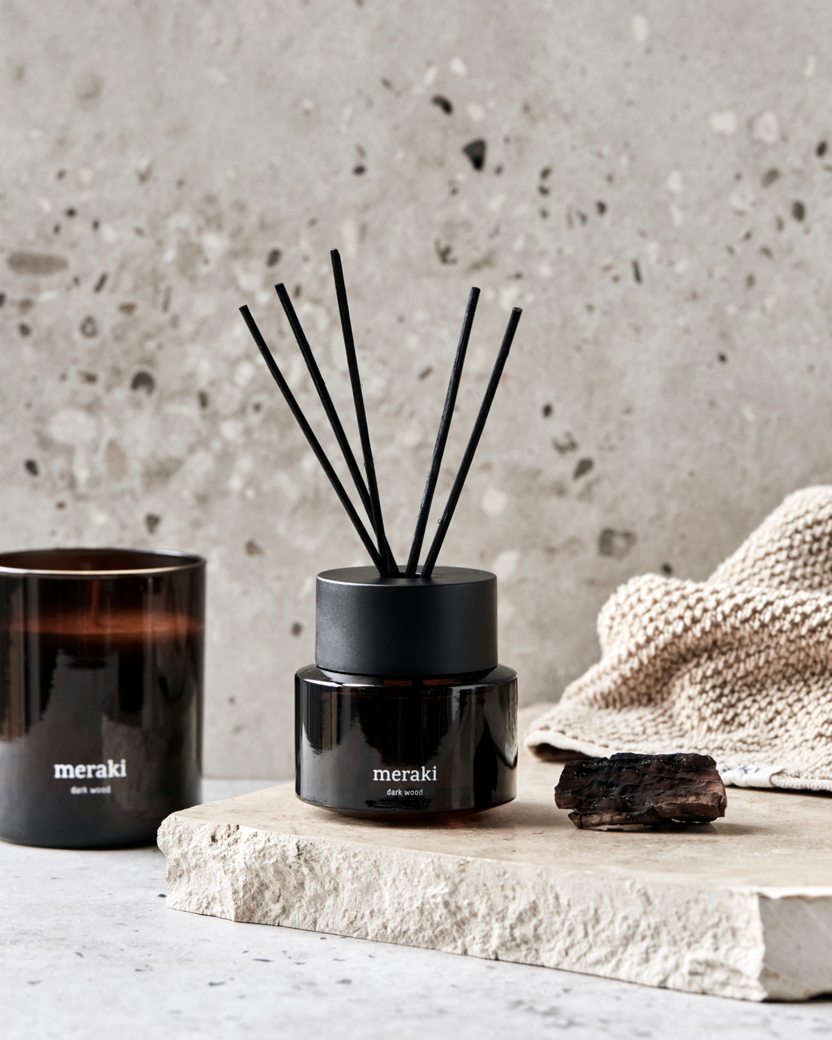 Meraki Diffuser - Duftfrisker i Brun, Dark Wood Duft