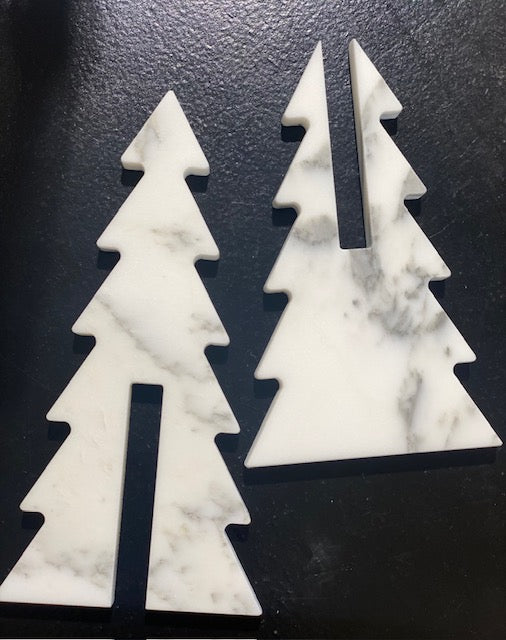 Mangus - Marmor Juletræ i Hvid 18cm