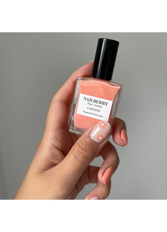 NAILBERRY Neglelak - Peony Blush Neglelak Lys Coral