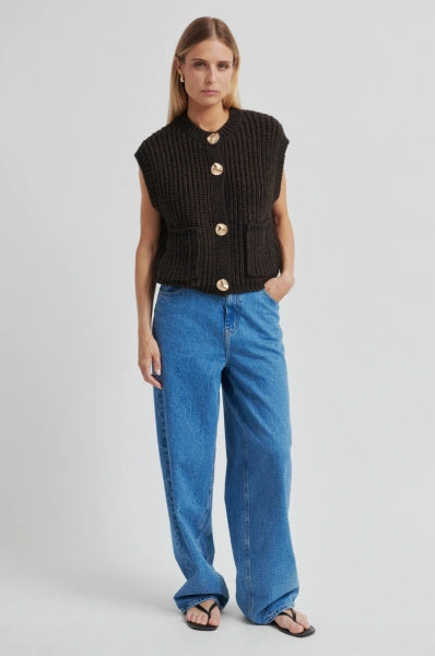 Second Female Vest - Ulrikke Strik Vest i Chocolate Tort