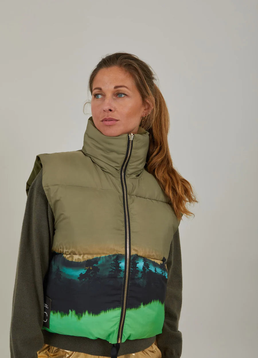 Coster Copenhagen - Short Vest i Magic Forest Print