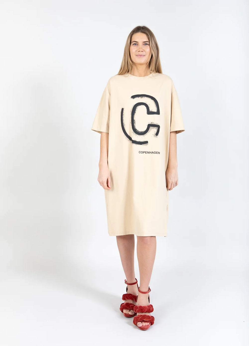 Coster Copenhagen Kjole - T-shirt Kjole i Vanilla